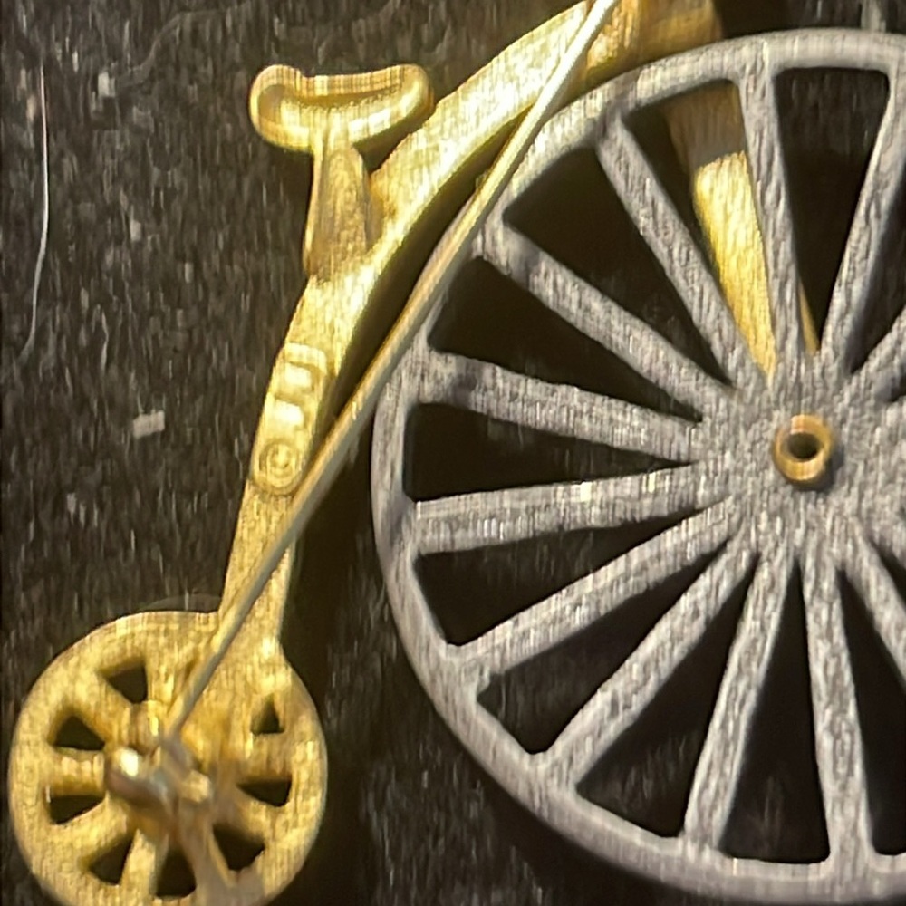 JJ Signed Old Fashioned Bicycle. MA - Picture 4 of 5